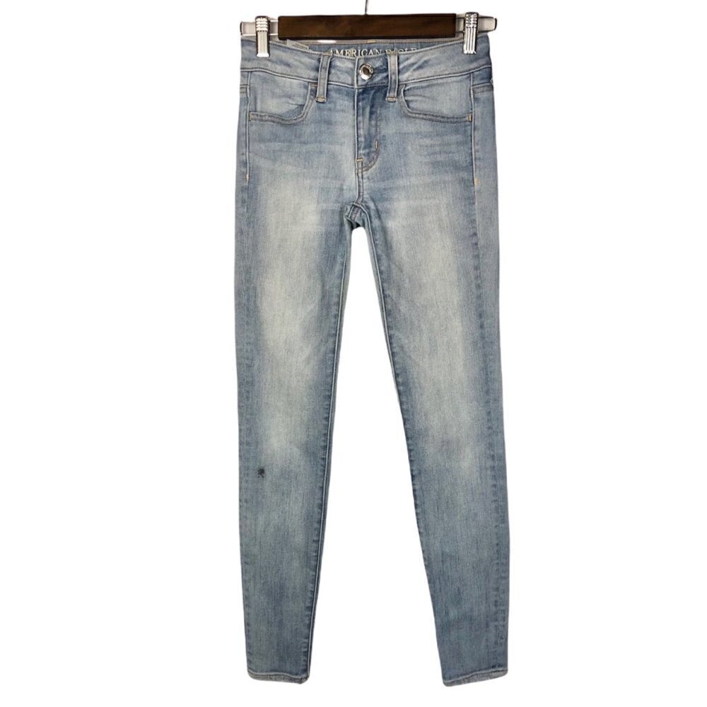 American Eagle AEO Light Wash Skinnyโ Jegging Jeans 00